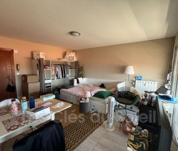 Location Appartement 1 pièce 23m² TOULON 83100 - Photo 2
