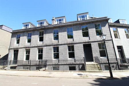 Bon Accord Crescent, Aberdeen, First Floor, AB11 - Photo 3