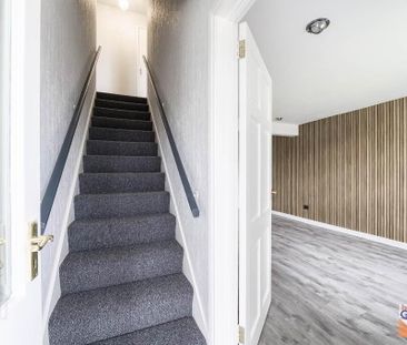 7 Weirs Row, Dromore, BT25 1BB - Photo 2