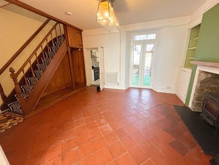 3 bedroom terraced house to rent - Photo 5