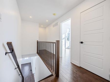 114 Rue de Liège - Photo 2