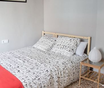 Carrer del Doctor Vicente Pallarés, Valencia, Valencian Community 4... - Photo 4