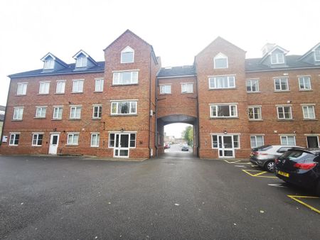 2 bedroom flat to rent - Photo 2