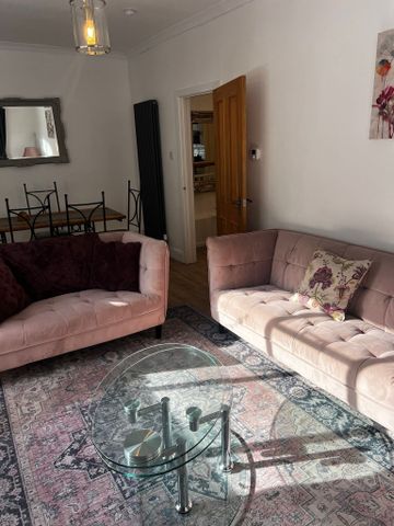 2 bedroom apartment to rent - Photo 2