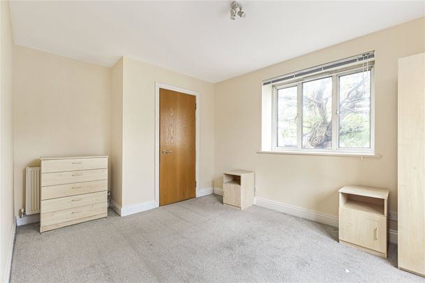 Old Station Way, London, SW4 - Photo 1