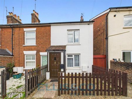 2 bedroom end of terrace house to rent - Photo 3