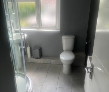 Room in a Shared House, Unett St, B19 - Photo 3
