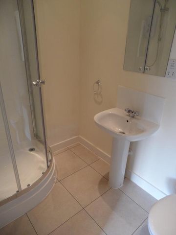 1 bedroom ground floor flat to rent - Photo 5