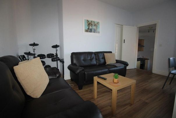 3 bedroom maisonette to rent - Photo 1