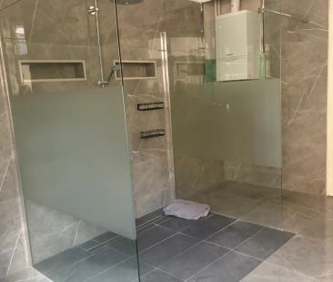 Moderne 5 Zimmer Wohnung im Altbau mit Aussenflächen und Gartennutzung - Photo 4