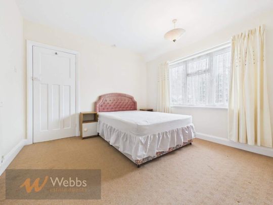 Delves Crescent, Walsall - Photo 1