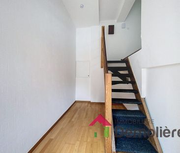 2 pièces en duplex avec parking et cave - Photo 2