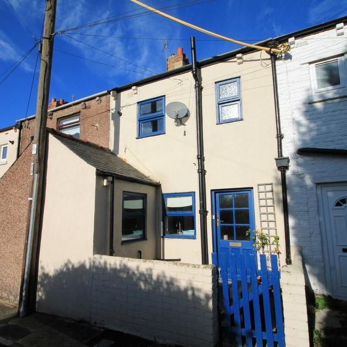 2 bedroom terraced house to rent - Photo 1