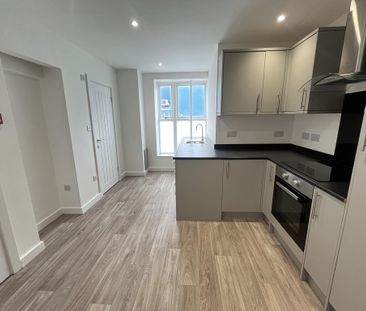 2 bedroom apartment to rent - Photo 3