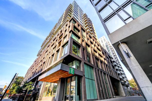 For Lease - 111 Bathurst Street Unit# 1610, Toronto, Ontario - Photo 1