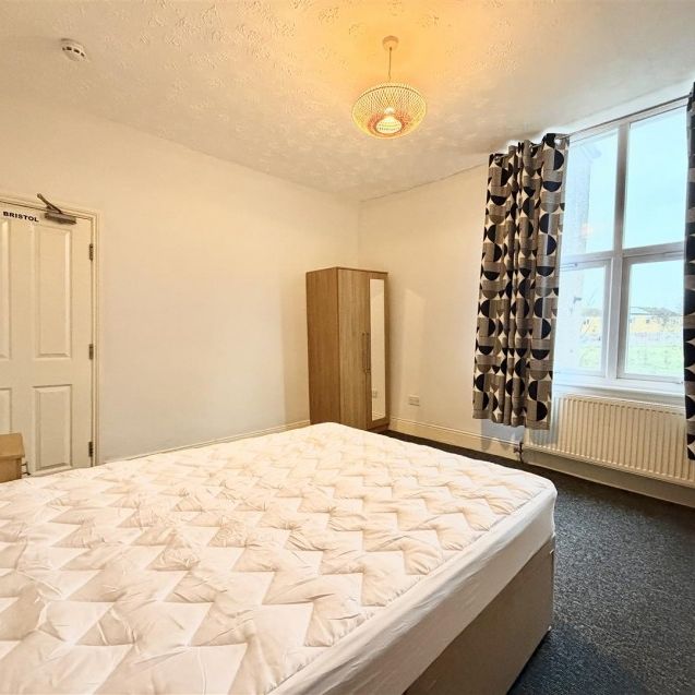 Robertson Road, Greenbank, Bristol, BS5 6LA - Photo 1