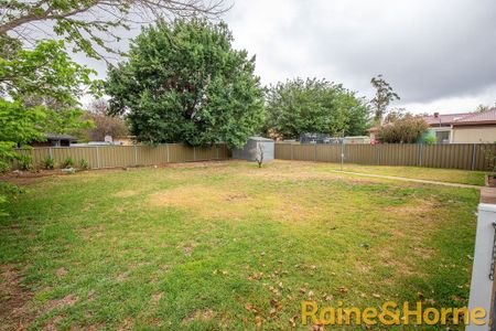 21 Emerald Street, Dubbo, NSW 2830 - Photo 4