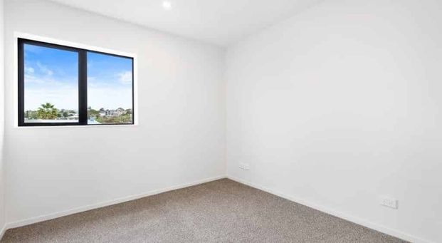 GLENN INNES, 2 BEDROOMS - Photo 1
