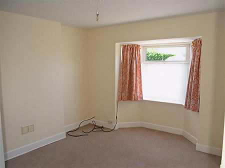 2 Bedroom Apartment - First Floor - Photo 2