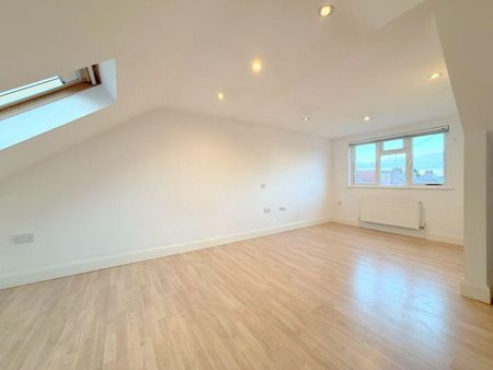 3 bedroom apartment to rent - Photo 4