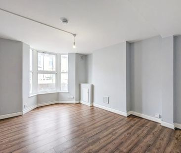 1 Bed Flat, Evesham Road, E15 - Photo 3