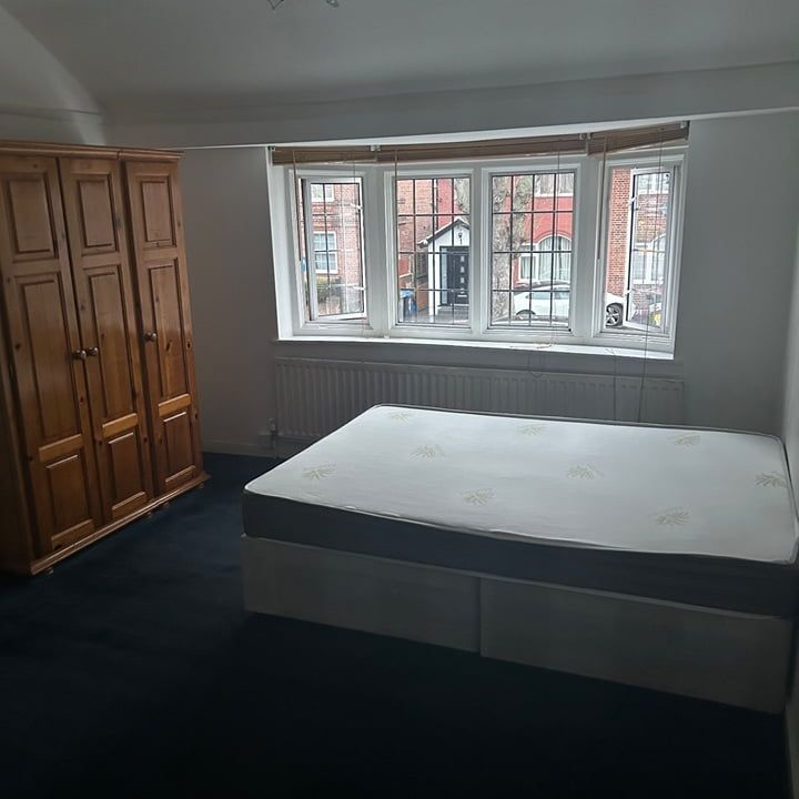 Room in a Shared House, Private Bathroom Neeld Crescent, HA9 - Photo 1