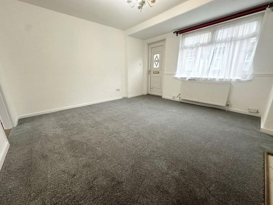 2 bedroom townhouse to rent - Photo 1