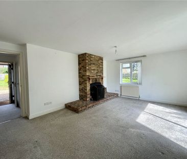 A spacious detached house situated in a convenient village location... - Photo 1
