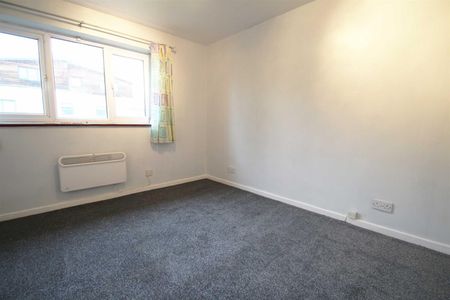 Katherine Close, HP3 9QT, Hemel Hempstead - Photo 3