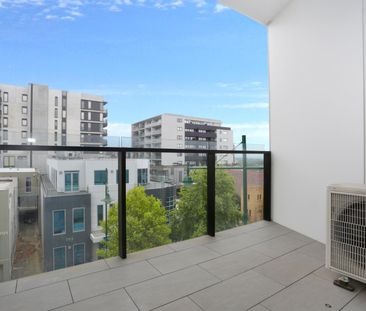401/710 Station Street, Box Hill VIC 3128 - Apartment For Rent | Do... - Photo 5