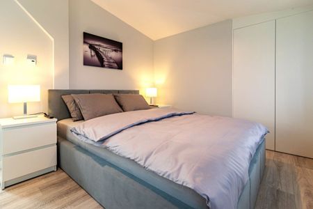 Stylowa Kawalerka na Poddaszu 28.6 m² - Photo 2