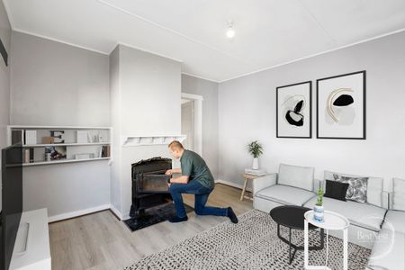 111 Old Bells Line Of Road, Kurrajong NSW 2758 - House For Rent | Domain - Photo 2