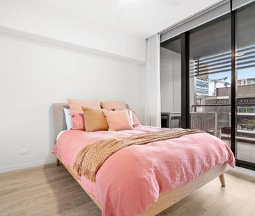 Brilliant Furnished Rise Apartment With Parking - Photo 3