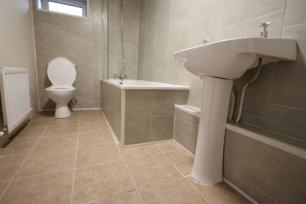 36A Central Avenue, Bangor, BT20 3AW - Photo 1