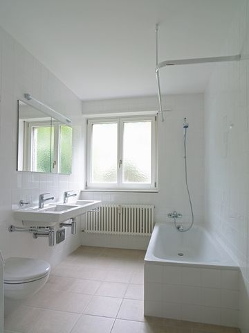 Wohnen im Grünen – grosszügige 4.5-Zimmerwohnung in Riehen - Foto 5