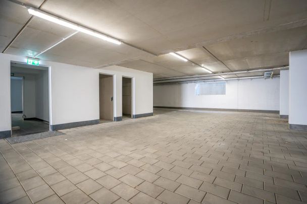 Exklusive Neubauwohnung mit atemberaubendem Fernblick und Balkonparadies! - Photo 1