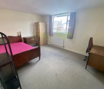 Gainsborough Road, Clarendon Park, Leicester, LE2 - Photo 1