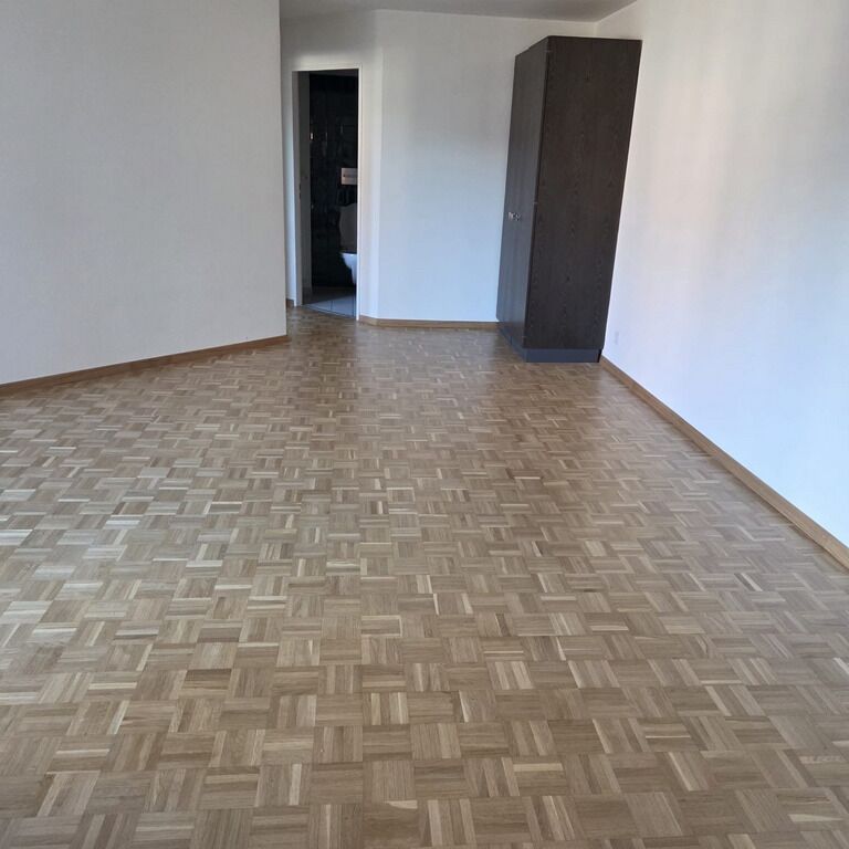 Situé au centre-ville de Payerne - Photo 1