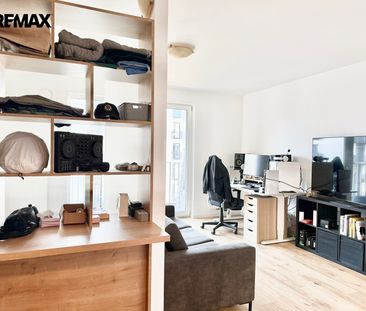 Pronájem bytu 1+kk a garsoniéry 39 m² - Fotografie 2