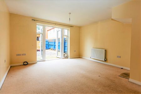 Modern 2 Bed Semi Detached Houst to let in Bovey Tracey, Newton Abbot - Photo 3