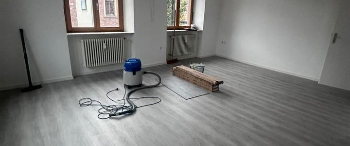 2-Zimmer-Wohnung NUR für Personen mit WBS-Zusatz für Schwerbehinderung oder Rollstuhlnutzer - Photo 1