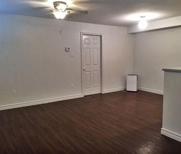 For Lease - 222 Kenilworth Avenue Unit# B, Toronto, Ontario - Photo 5