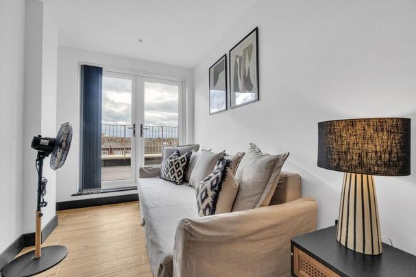 3 bedroom apartment to rent - Photo 1