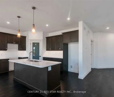 Property For Lease | X9038330 - Photo 1