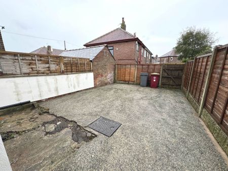 Stopford Avenue, Blackpool, FY2 0QQ - Photo 2