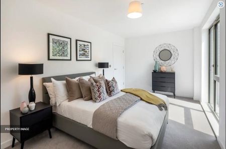 3 Bed Flat, Priory Road, E6 - Photo 4