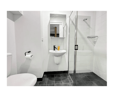 One Bedroom Apartment - Photo 4