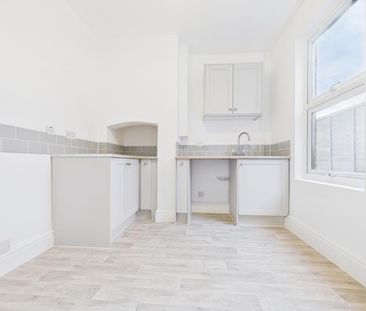 Linden Road, Linden, Gloucester - Photo 4