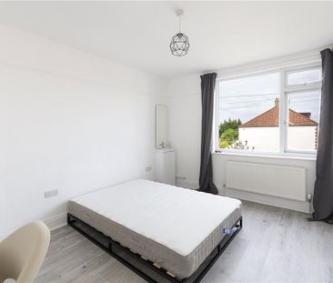 4 bedroom terraced house to rent - Photo 3