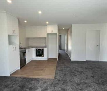 Charming 2-Bedroom Home awaits you! - Photo 5